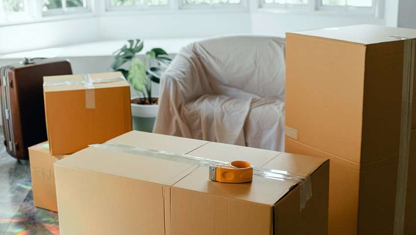 How to pack heavy furniture